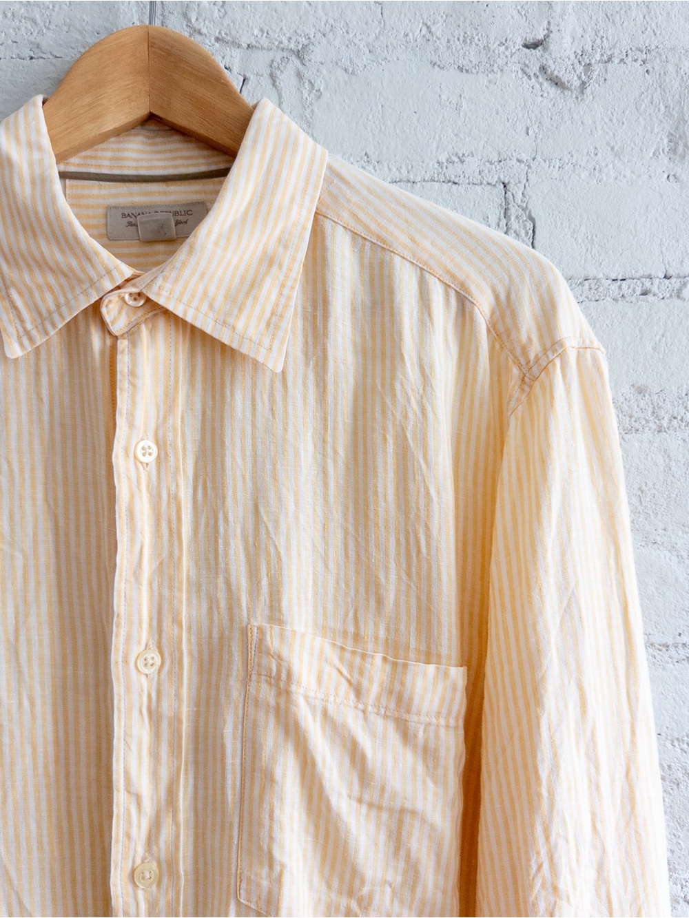 Vintage 100% Linen Banana Republic Button Down in Butter Yellow Stripe, Size L